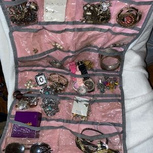 Women’s jewelry bundle